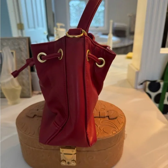 Aurielle Red and Gold Shoulder Bag with Drawstring Closure - Picture 5 of 8